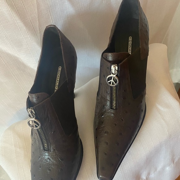 NWOB Donald J Pliner Leather Brown Ankle Boots - Picture 2 of 9